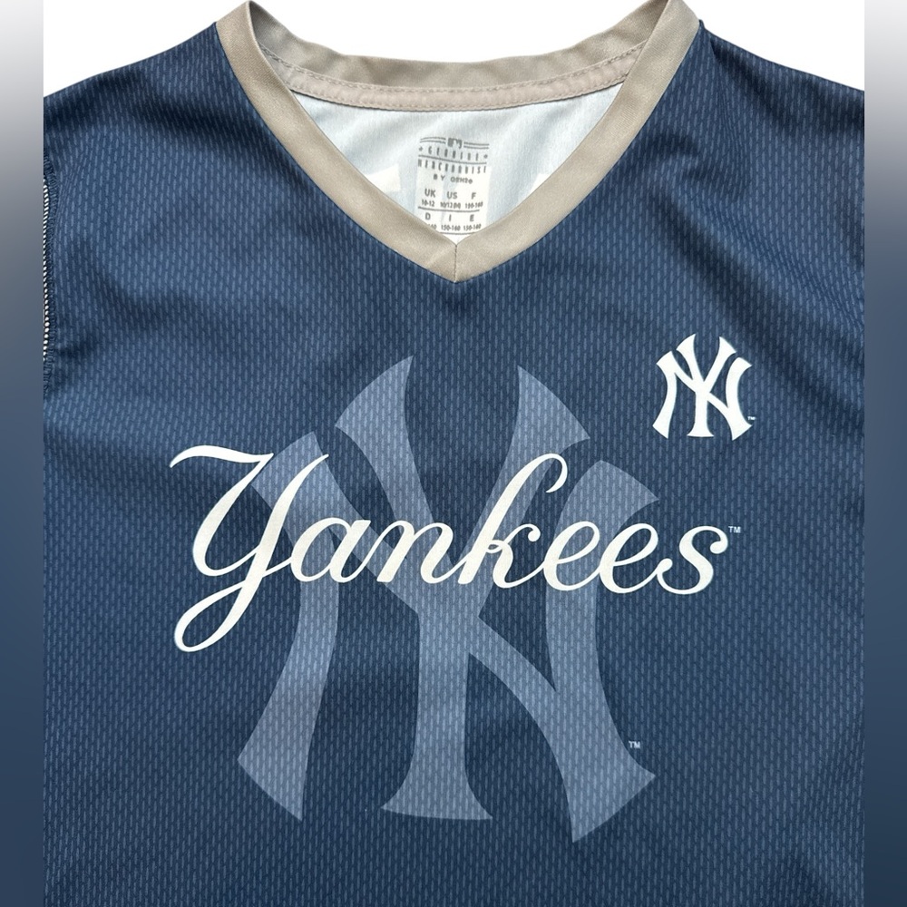 New York Yankees Stanton #27 Youth Boys Baseball Shirt Size Medium 10-12 Navy